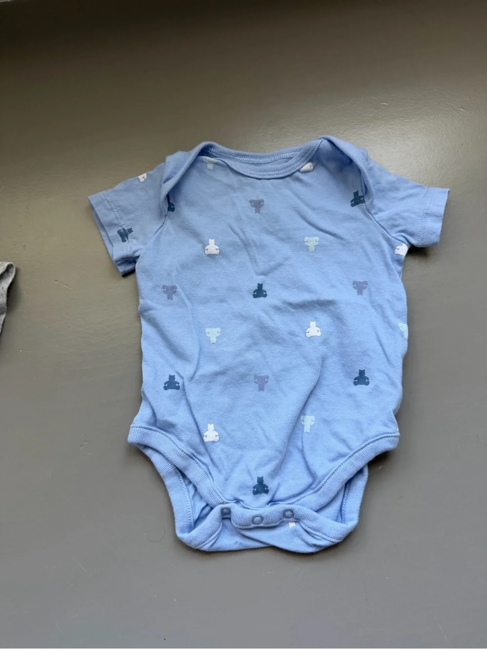 GAP Infant Bodysuit Set in Blue, White & Gray